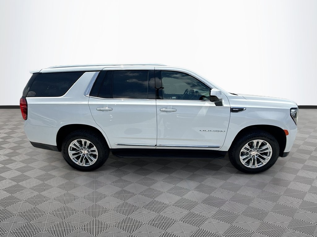 2024 GMC Yukon SLT - Photo 9