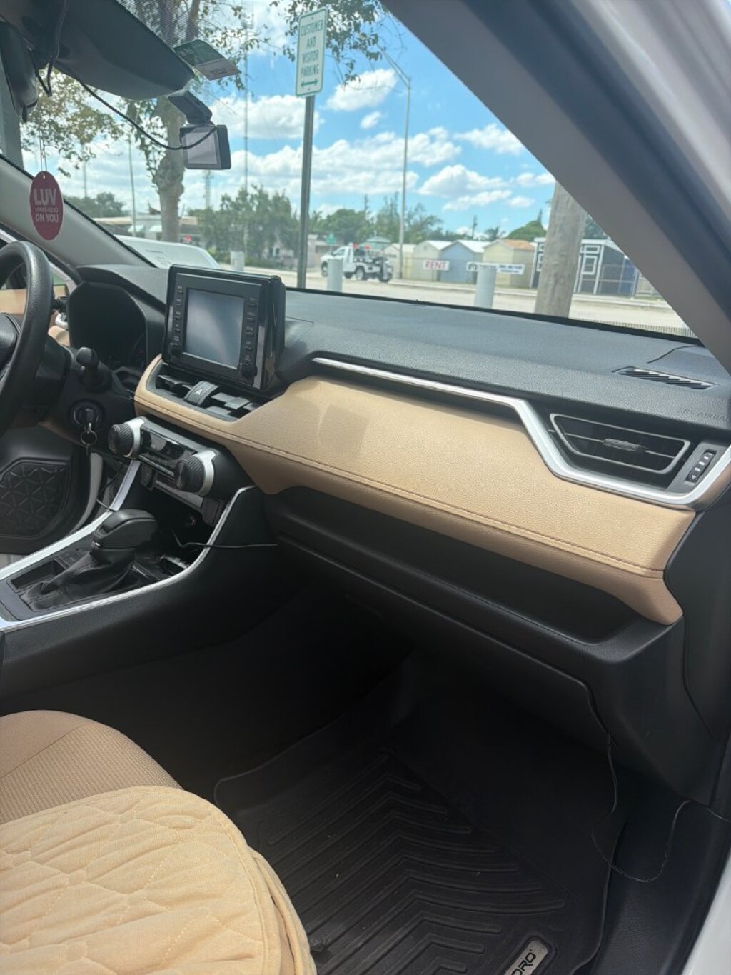Used 2019 Toyota RAV4 LE SUV