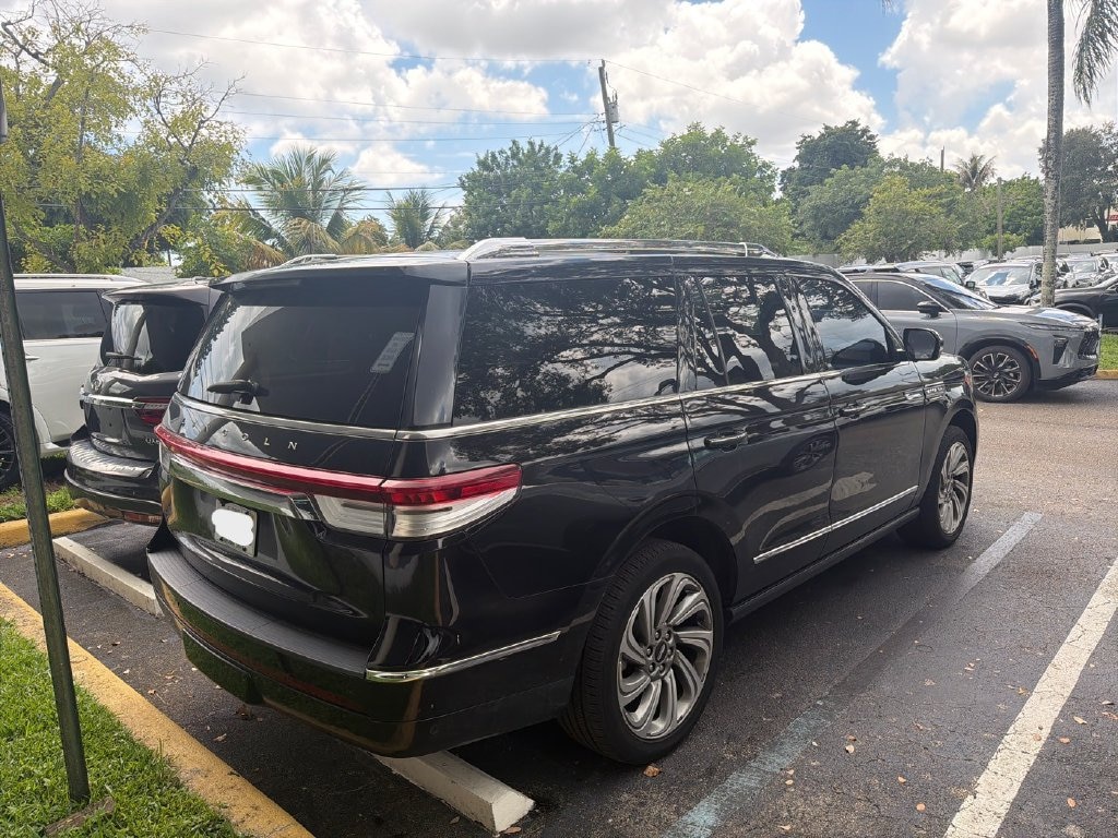 Used 2022 Lincoln Navigator Standard SUV