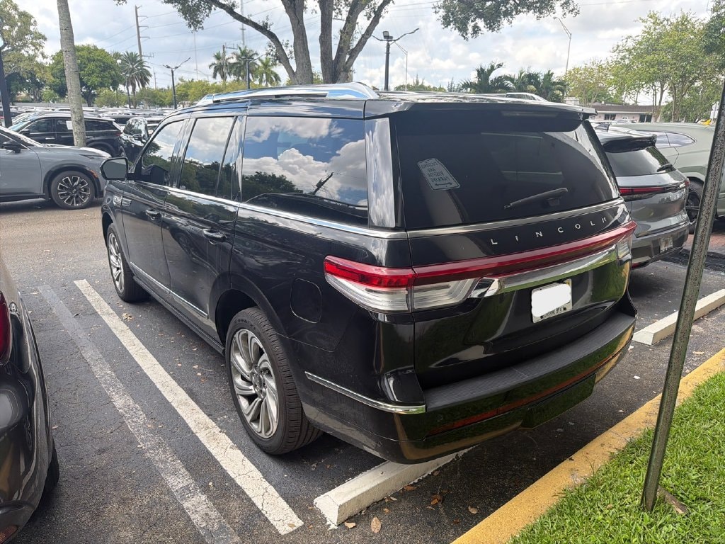 Used 2022 Lincoln Navigator Standard SUV