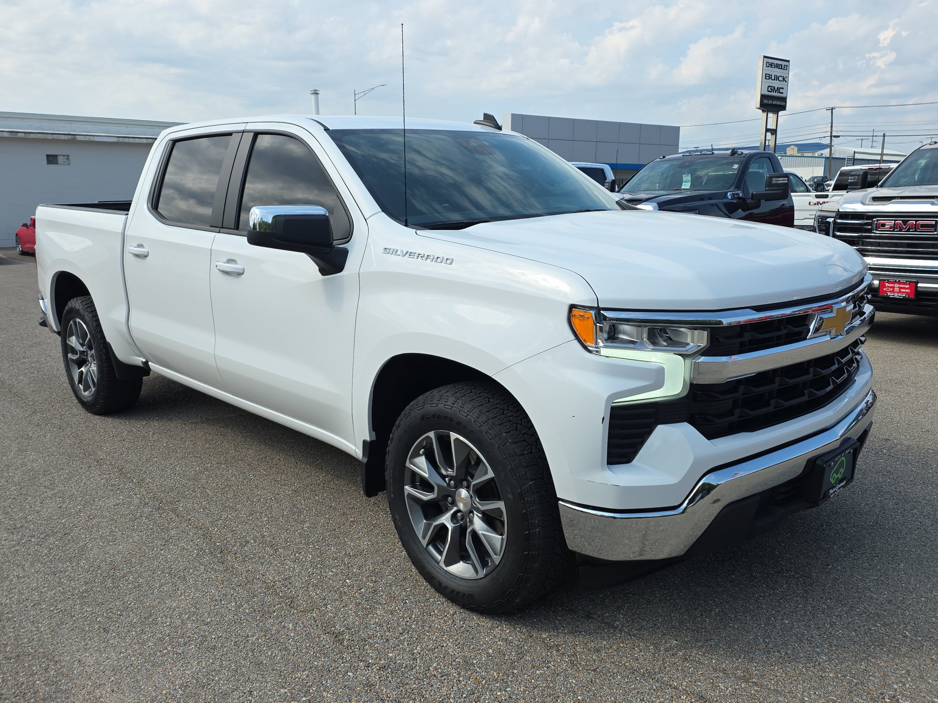 Used 2024 Chevrolet Silverado 1500 LT Truck