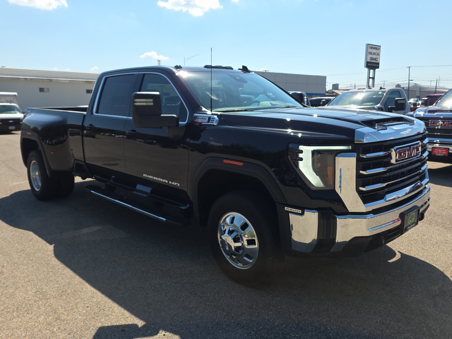 Used 2025 GMC Sierra 3500 HD SLE DRW Truck