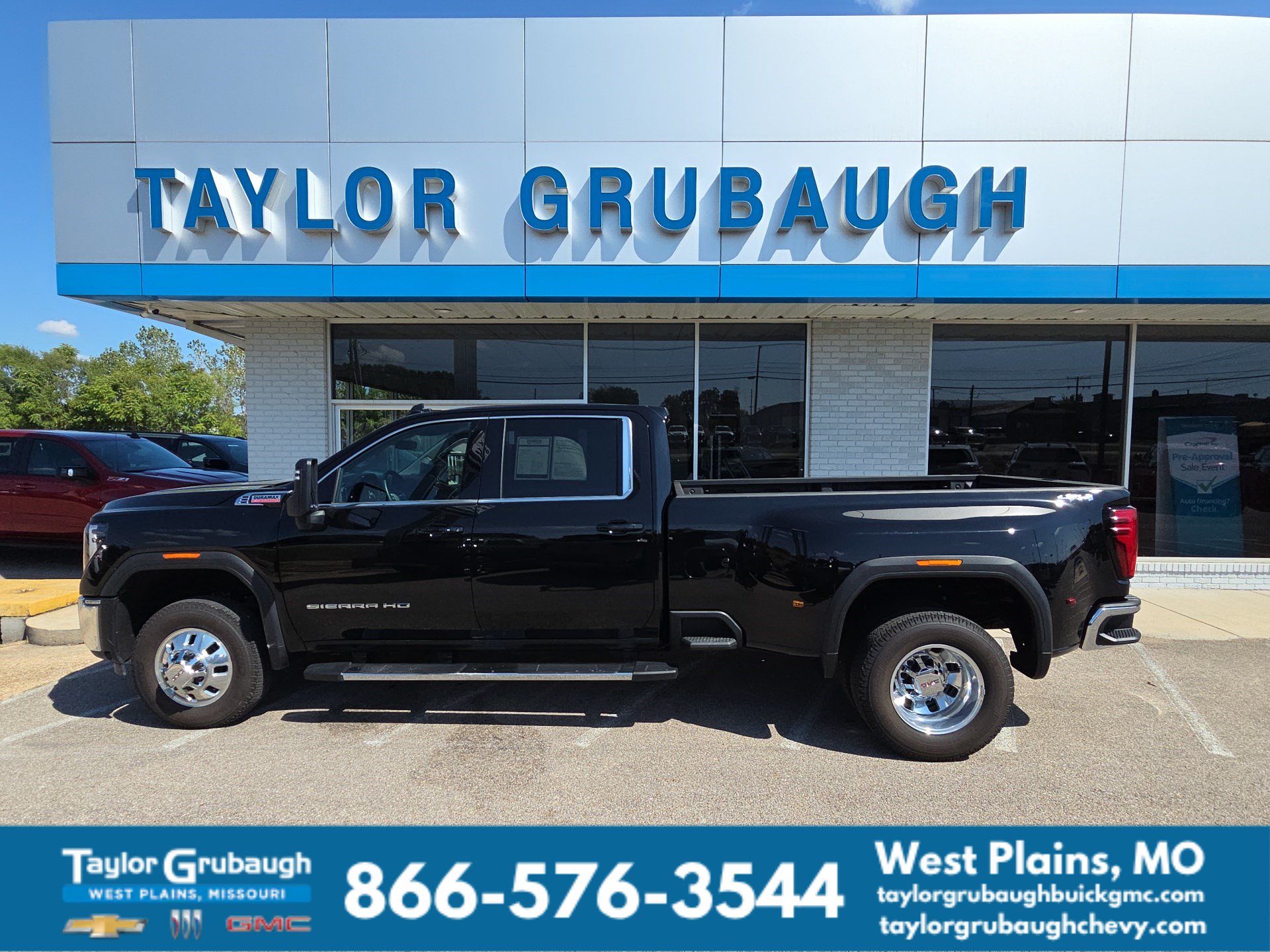 Used 2025 GMC Sierra 3500 HD SLE DRW Truck