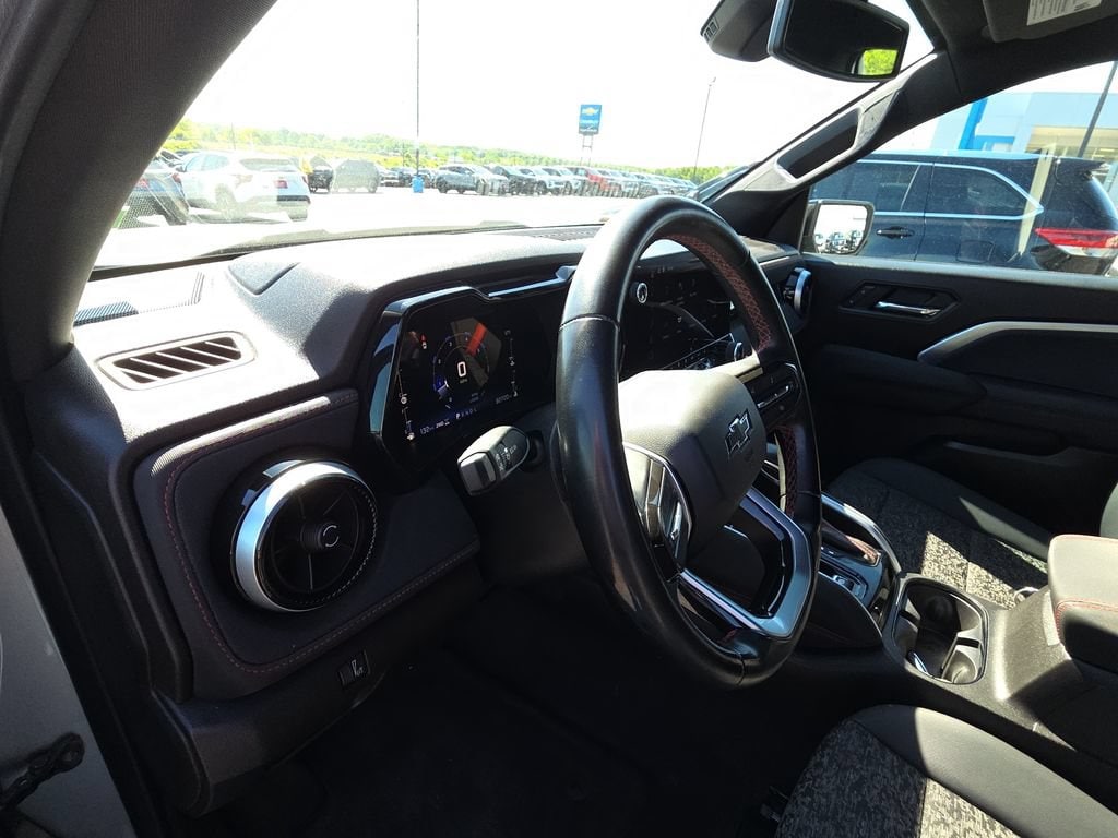 2023 Chevrolet Colorado Z71 - Photo 15