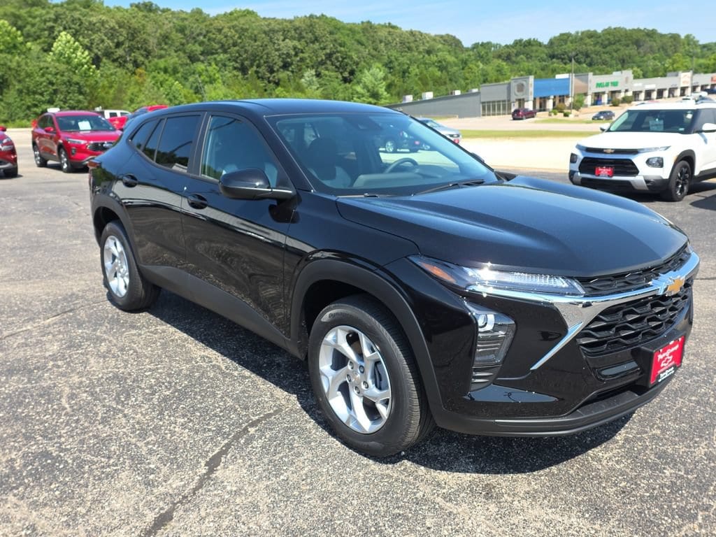 New 2026 Chevrolet Trax LS SUV