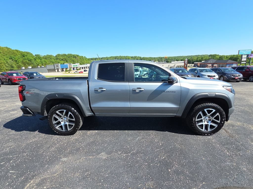 2023 Chevrolet Colorado Z71 - Photo 10
