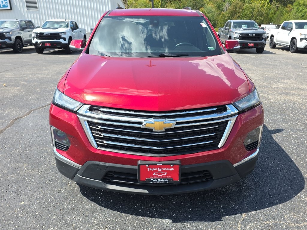 Used 2023 Chevrolet Traverse LT Cloth SUV