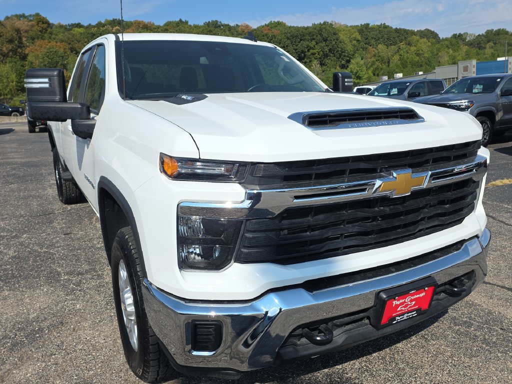 2024 Chevrolet Silverado 3500HD LT - Photo 12