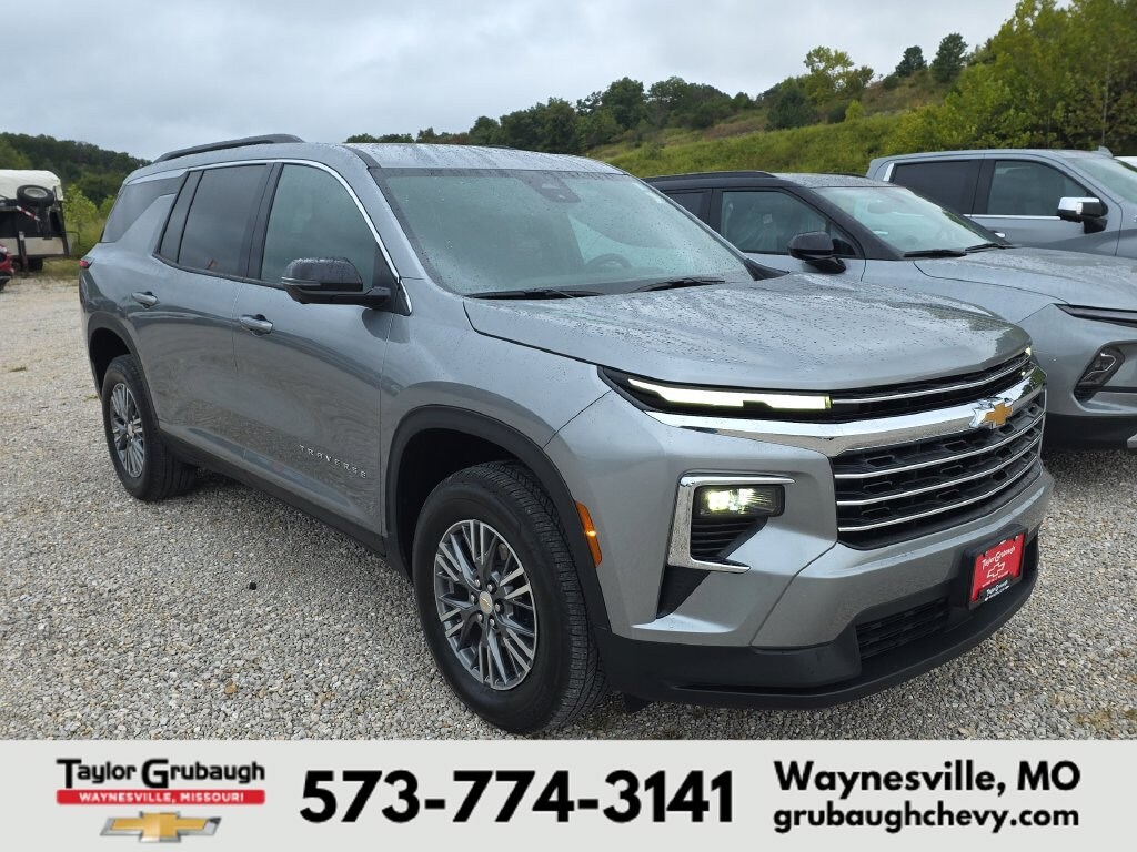 Used 2026 Chevrolet Traverse LT SUV