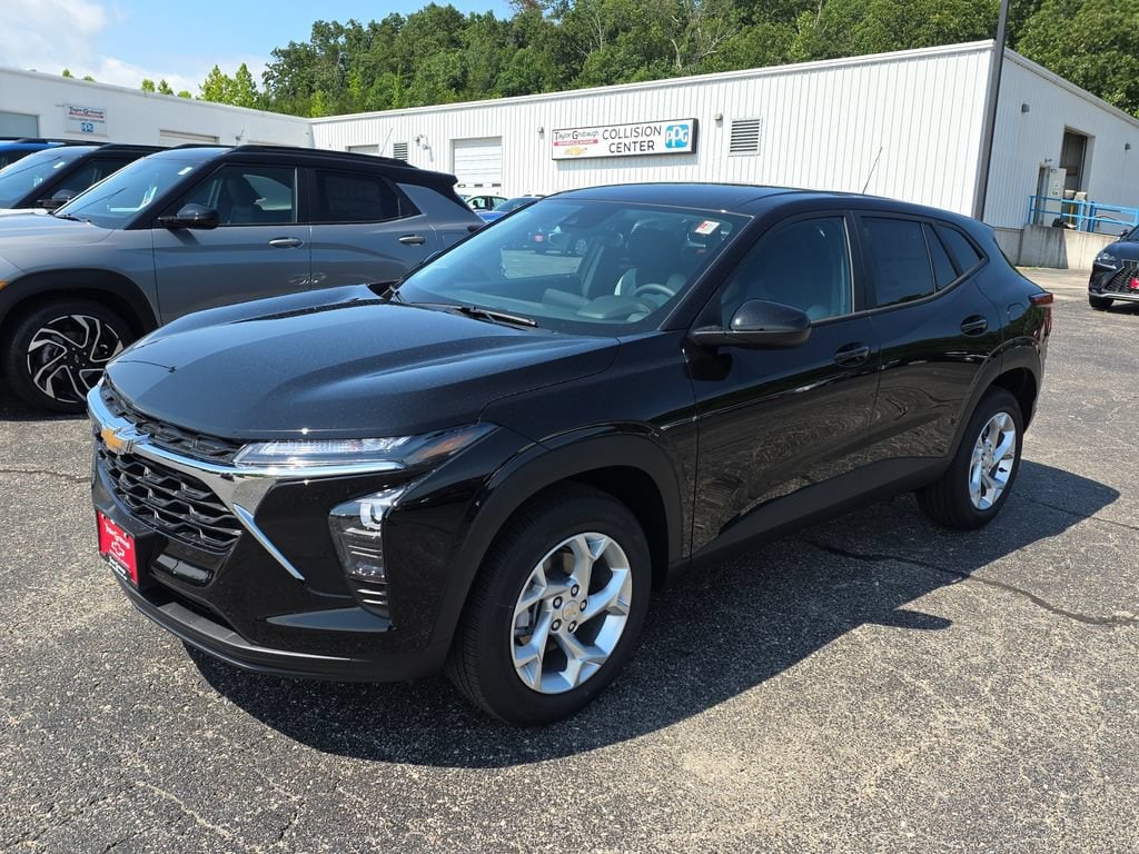 New 2026 Chevrolet Trax LS SUV