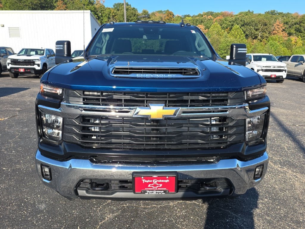 New 2026 Chevrolet Silverado 3500 HD Chassis Cab LT Truck