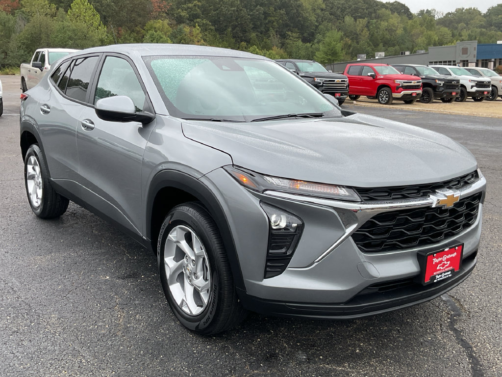 New 2026 Chevrolet Trax LS SUV