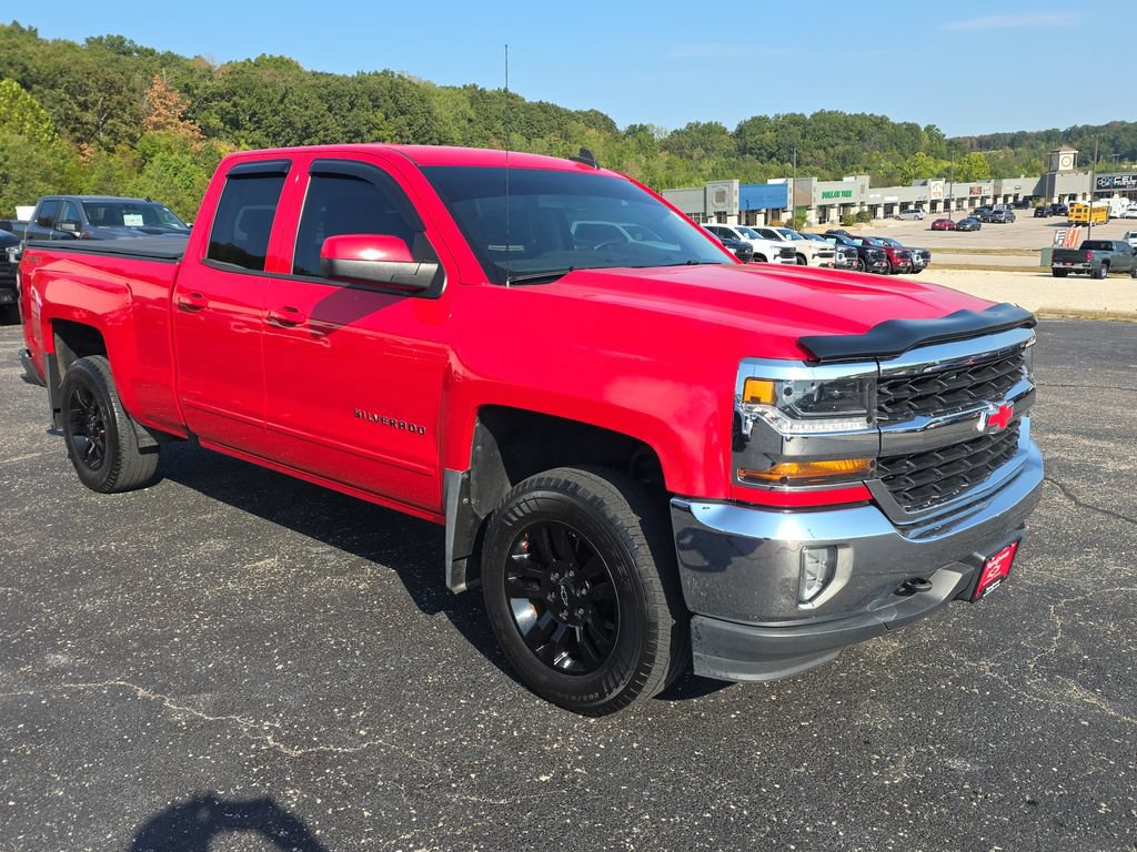 Used 2017 Chevrolet Silverado 1500 LT with VIN 1GCVKREC6HZ318395 for sale in Waynesville, MO