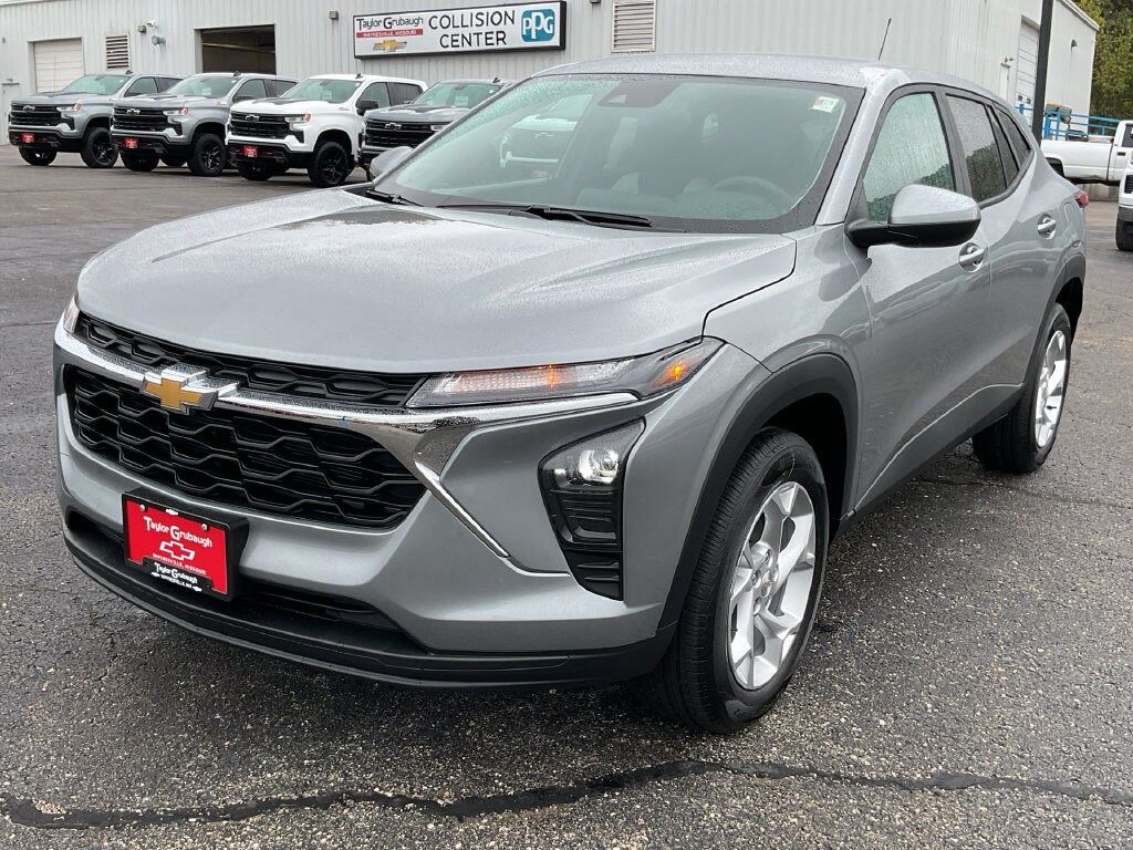 New 2026 Chevrolet Trax LS SUV