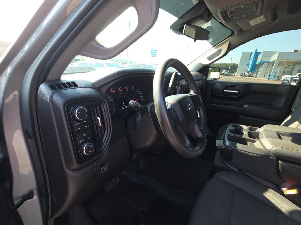 2023 Chevrolet Silverado 1500 Custom - Photo 14