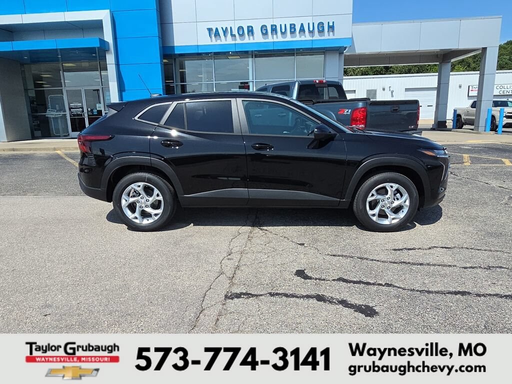 New 2026 Chevrolet Trax LS SUV