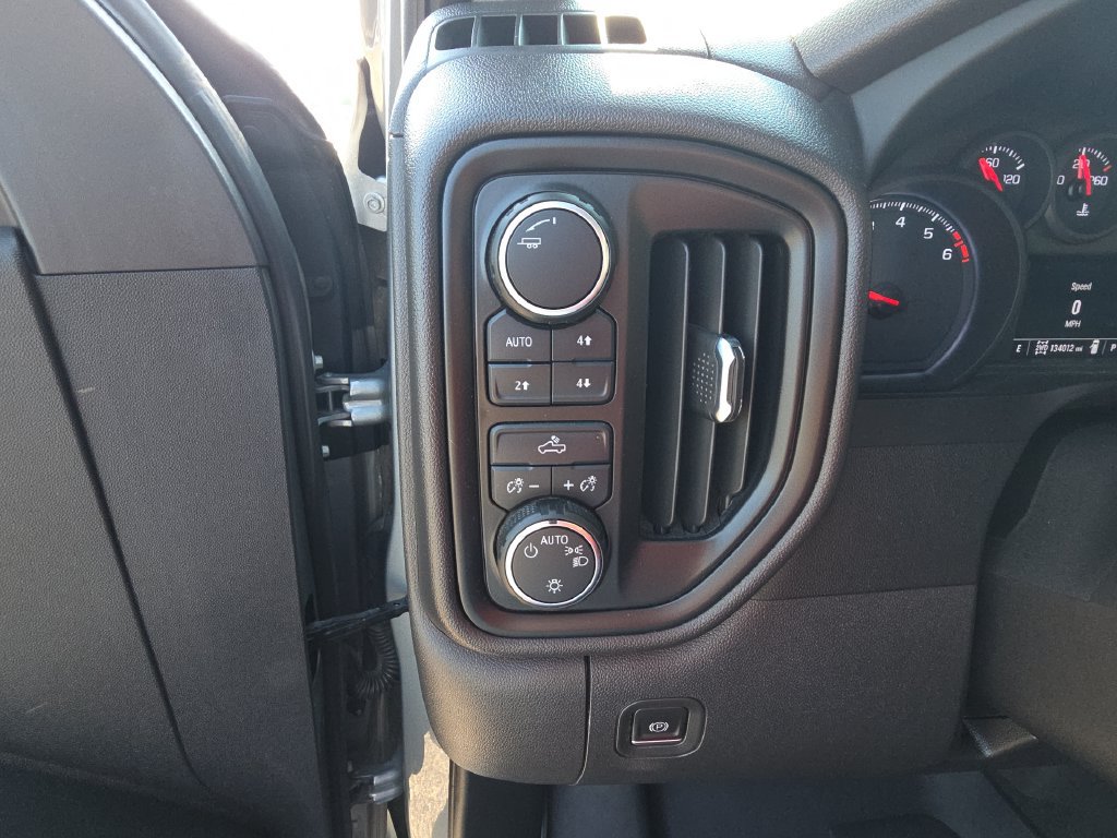 2023 Chevrolet Silverado 1500 Custom - Photo 19