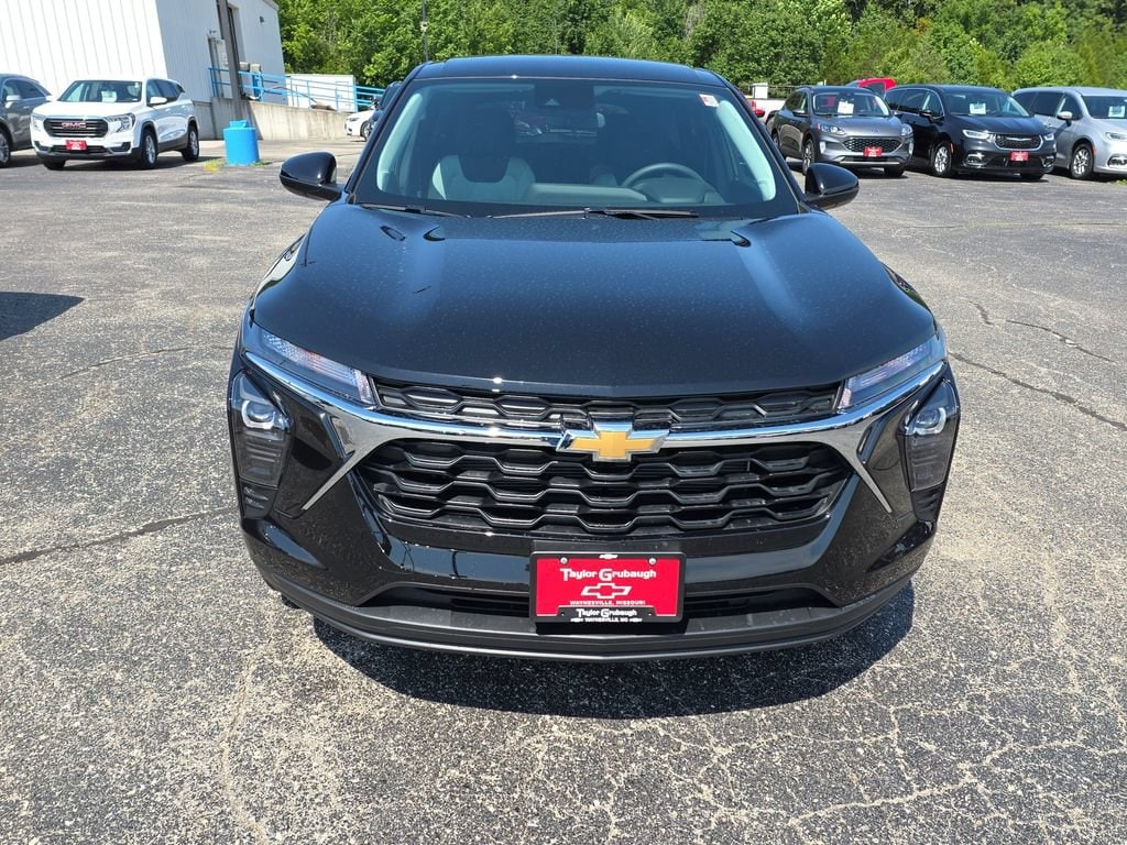 New 2026 Chevrolet Trax LS SUV
