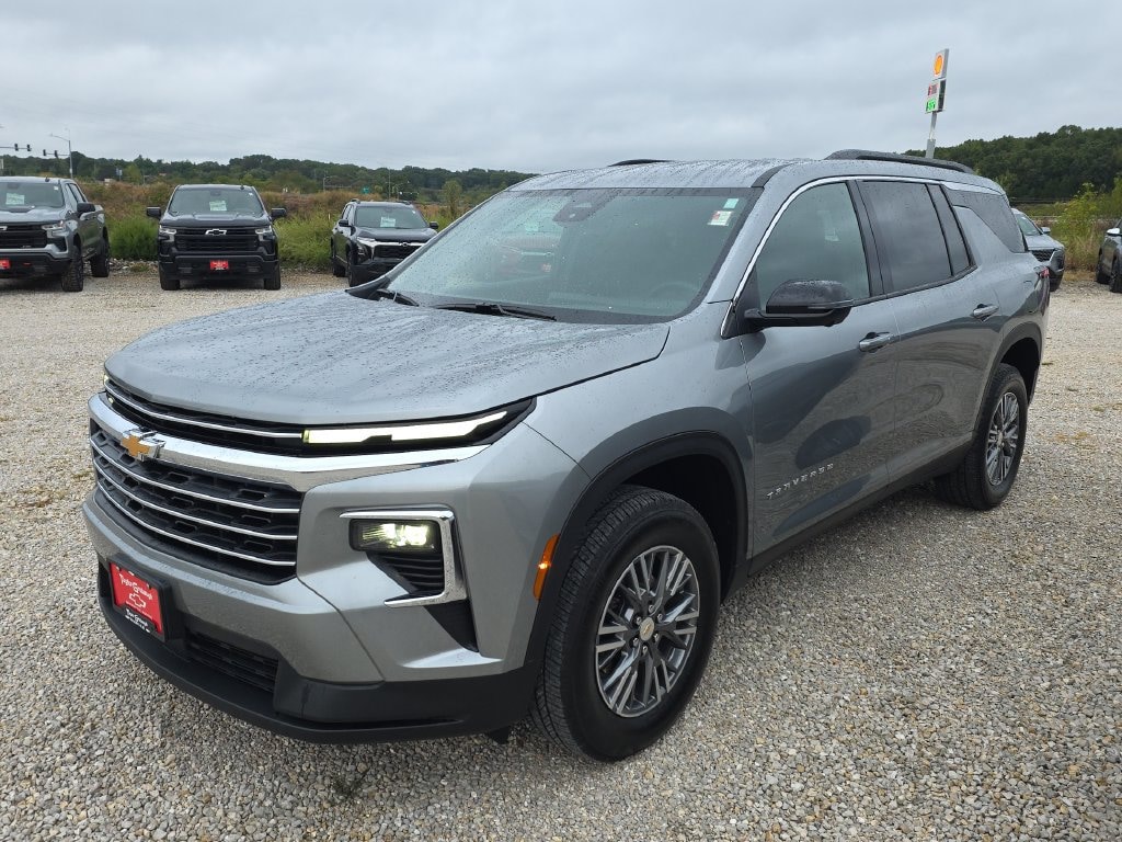 Used 2026 Chevrolet Traverse LT SUV