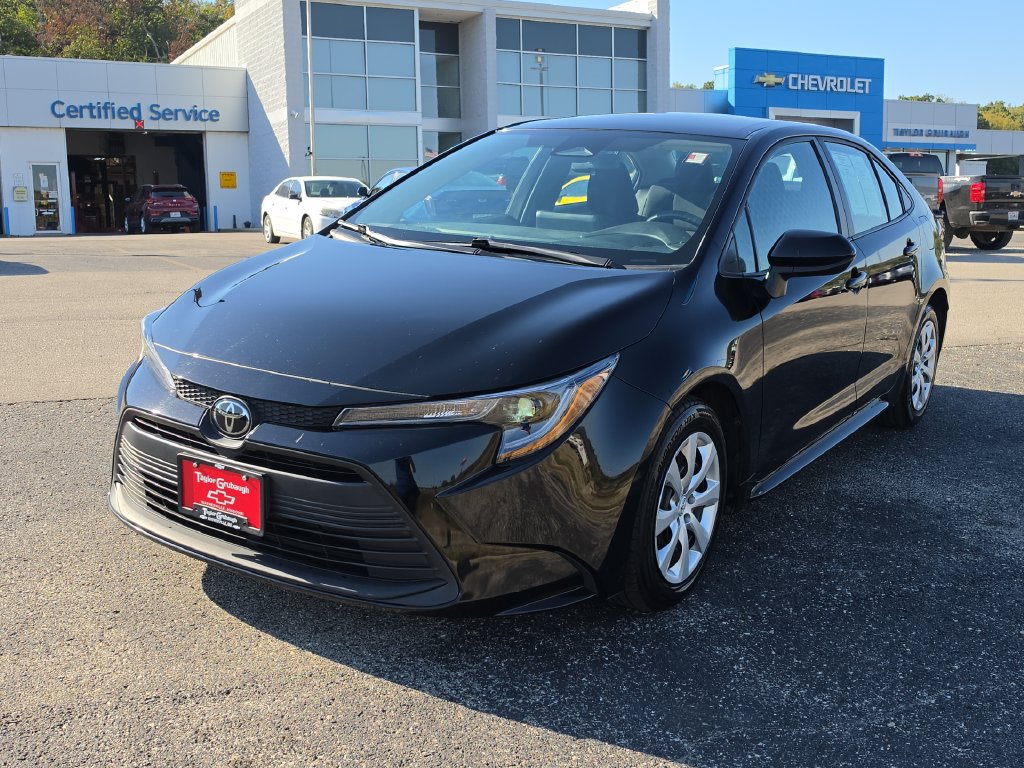 Used 2025 Toyota Corolla LE