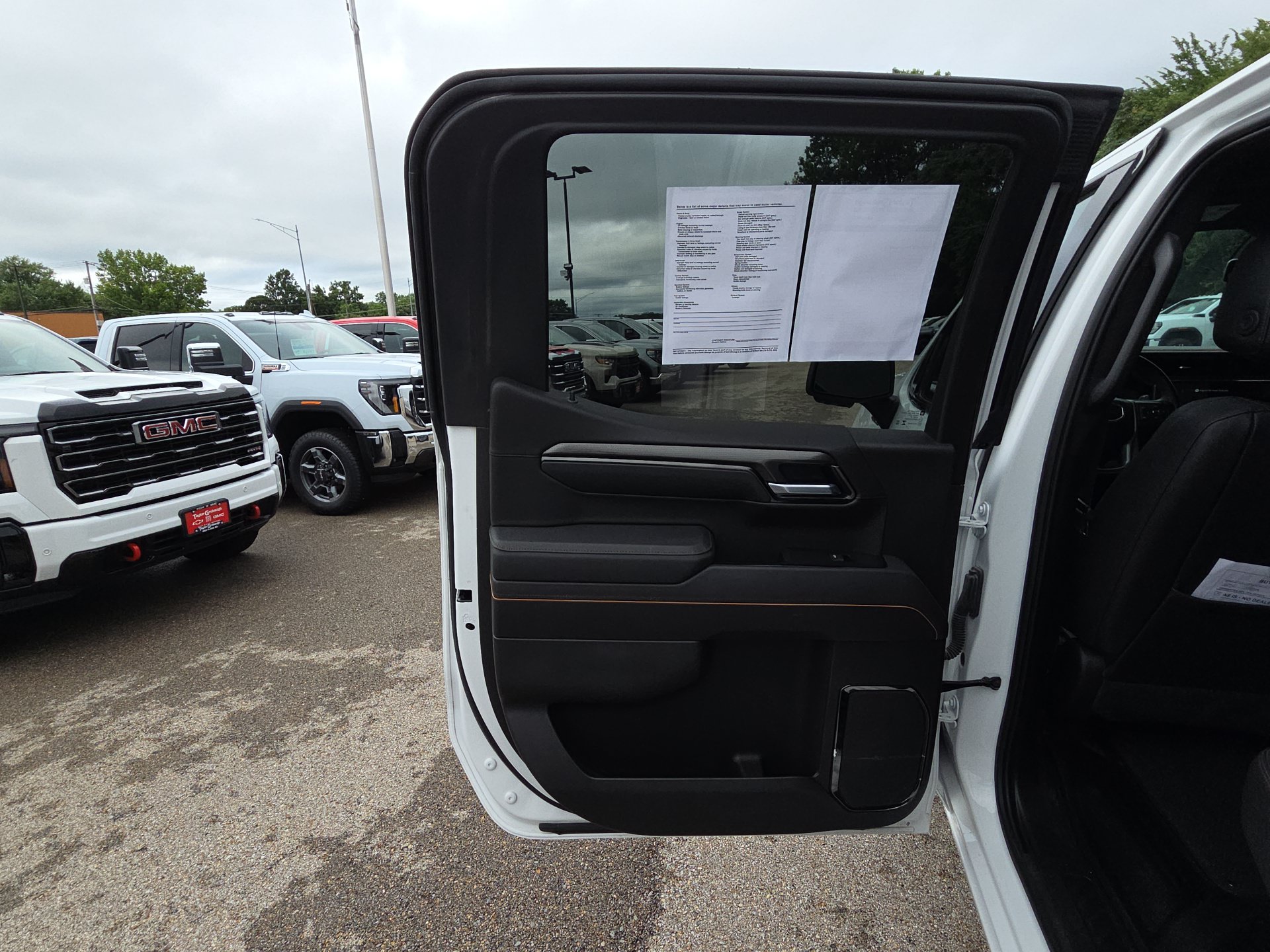 2025 GMC Sierra 1500 AT4 - Photo 28
