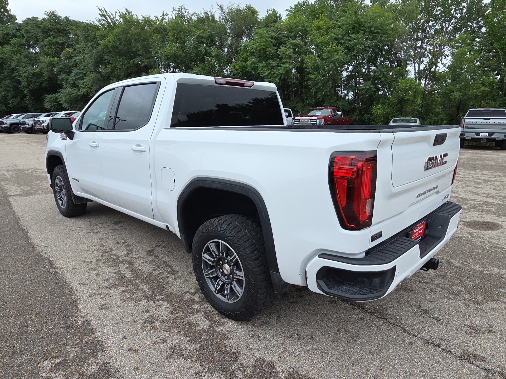 2025 GMC Sierra 1500 AT4 - Photo 6