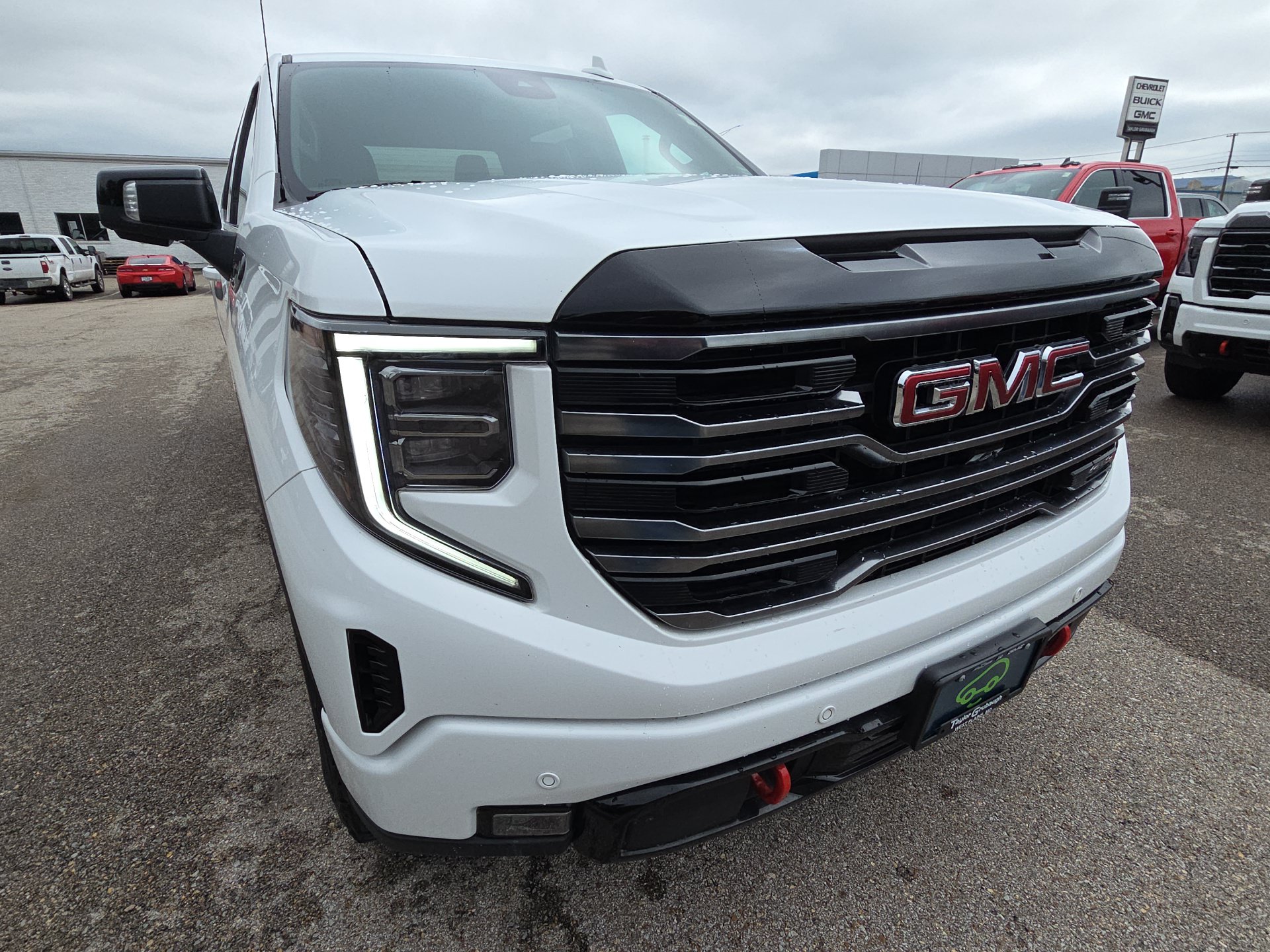 2025 GMC Sierra 1500 AT4 - Photo 13