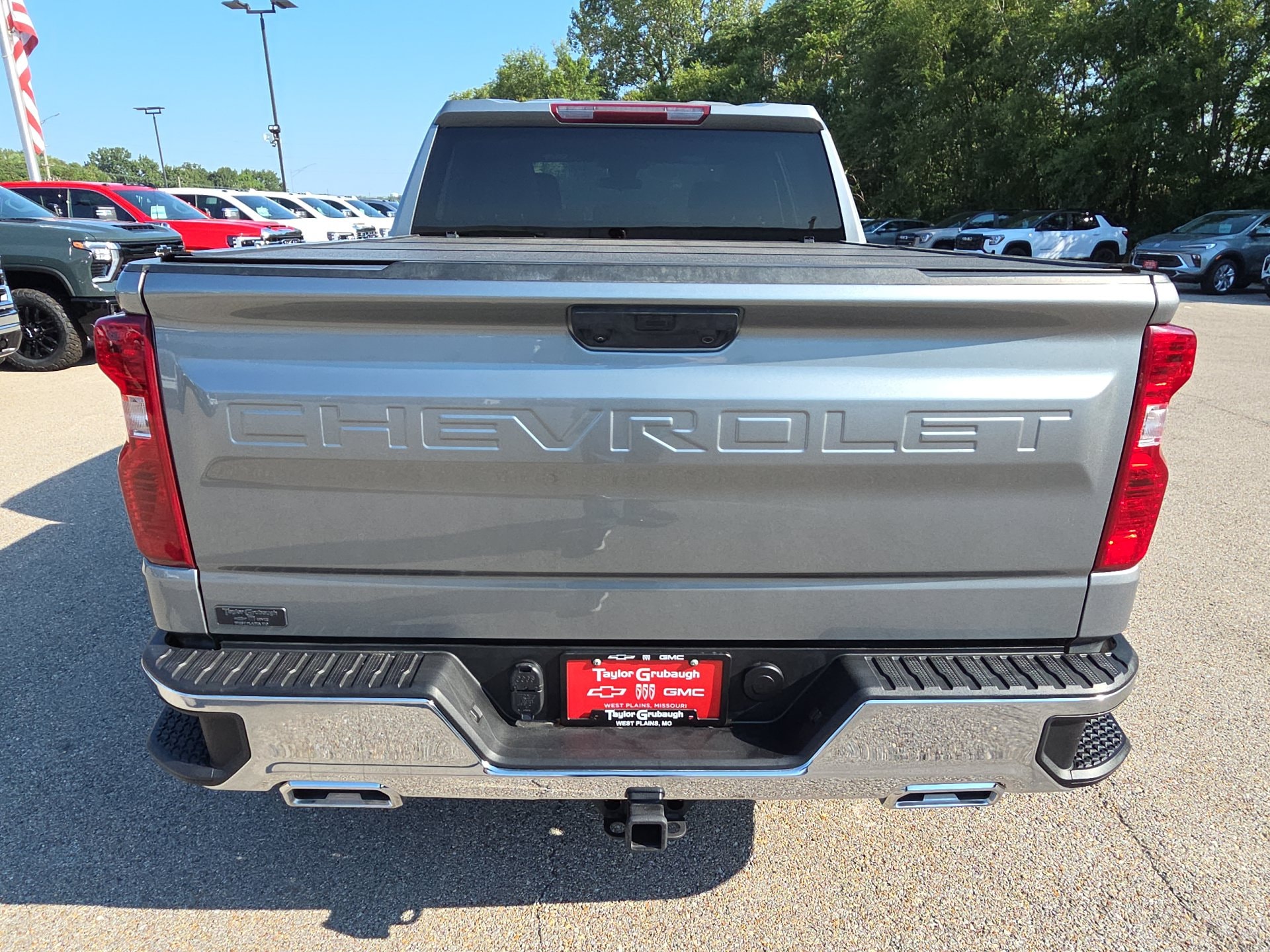 2023 Chevrolet Silverado 1500 LT - Photo 7