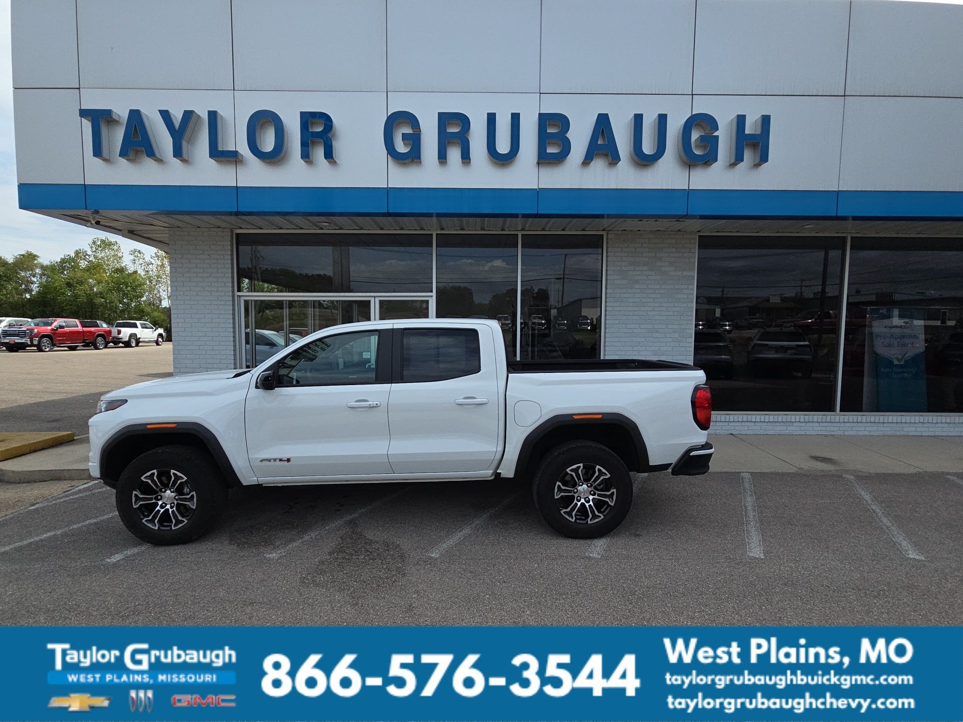2025 GMC Canyon AT4