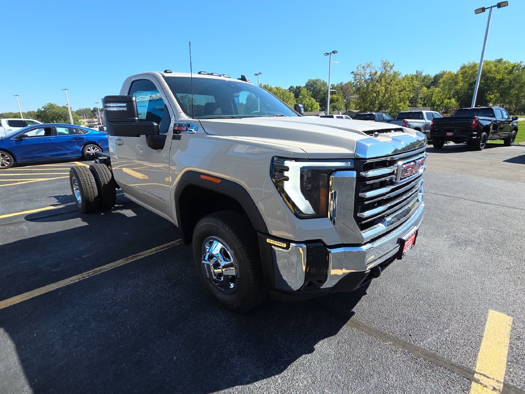 New 2026 GMC Sierra 3500 HD Chassis Cab SLE Truck
