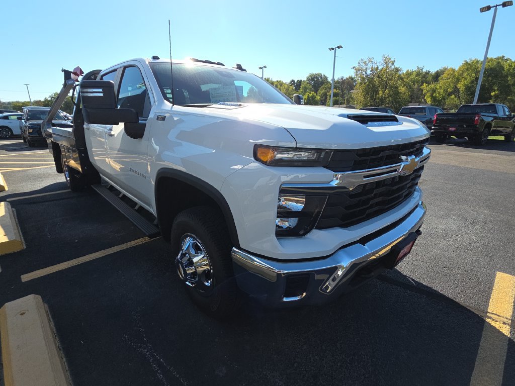 New 2026 Chevrolet Silverado 3500 HD Chassis Cab LT Truck
