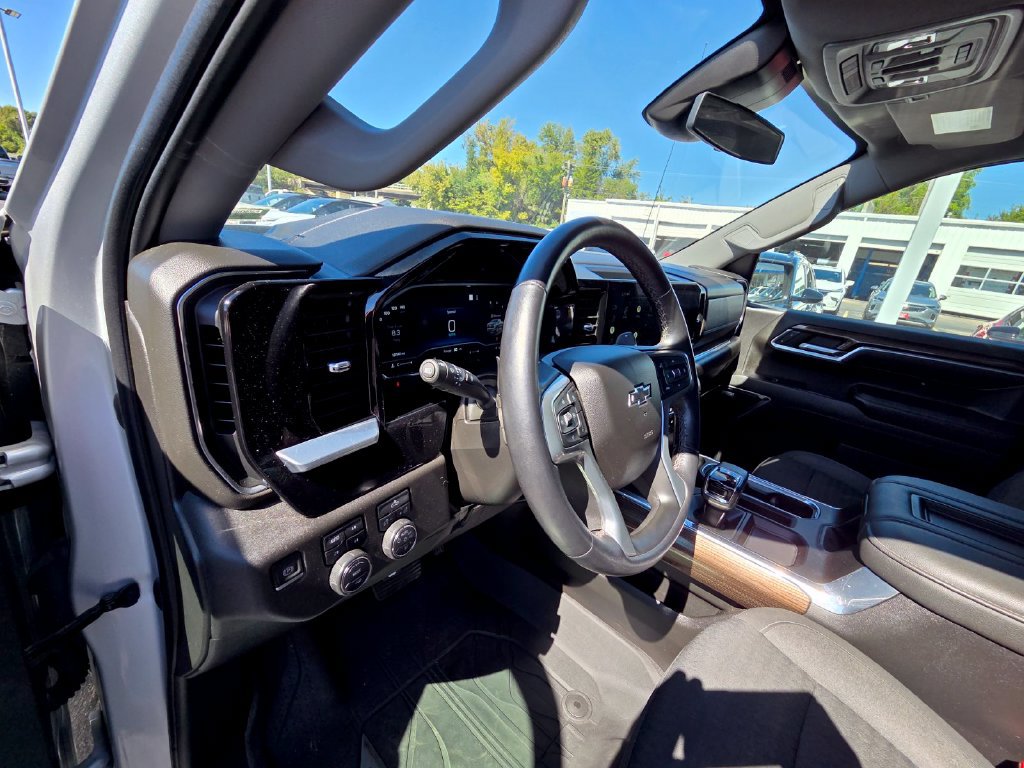 2022 Chevrolet Silverado 1500 RST - Photo 15