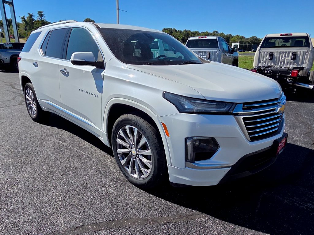 Used 2023 Chevrolet Traverse Premier SUV