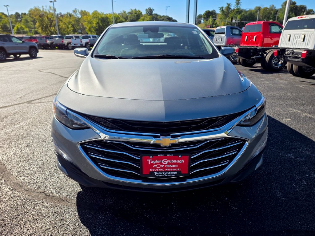 Used 2025 Chevrolet Malibu LT Sedan