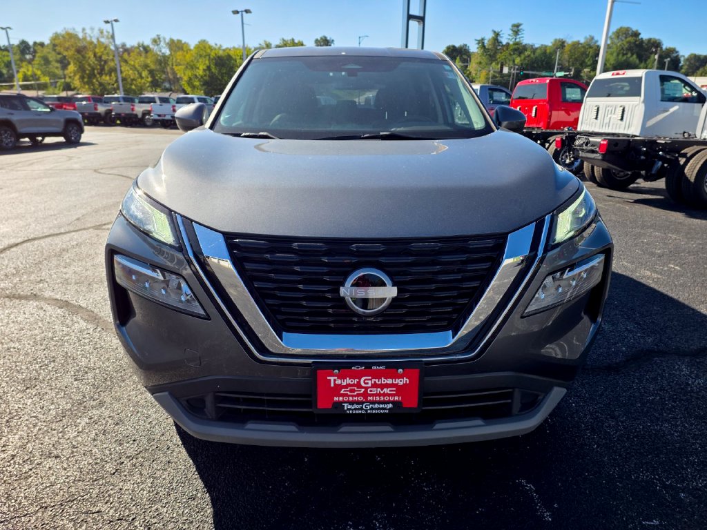 Used 2023 Nissan Rogue SV SUV