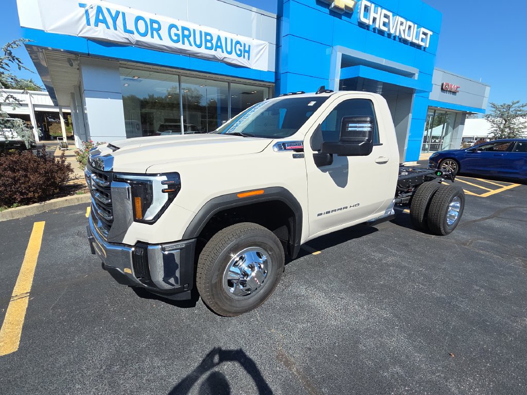 New 2026 GMC Sierra 3500 HD Chassis Cab SLE Truck