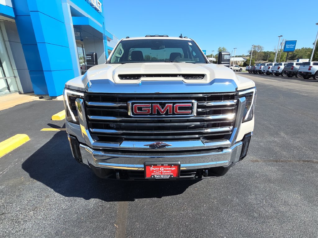 New 2026 GMC Sierra 3500 HD Chassis Cab SLE Truck