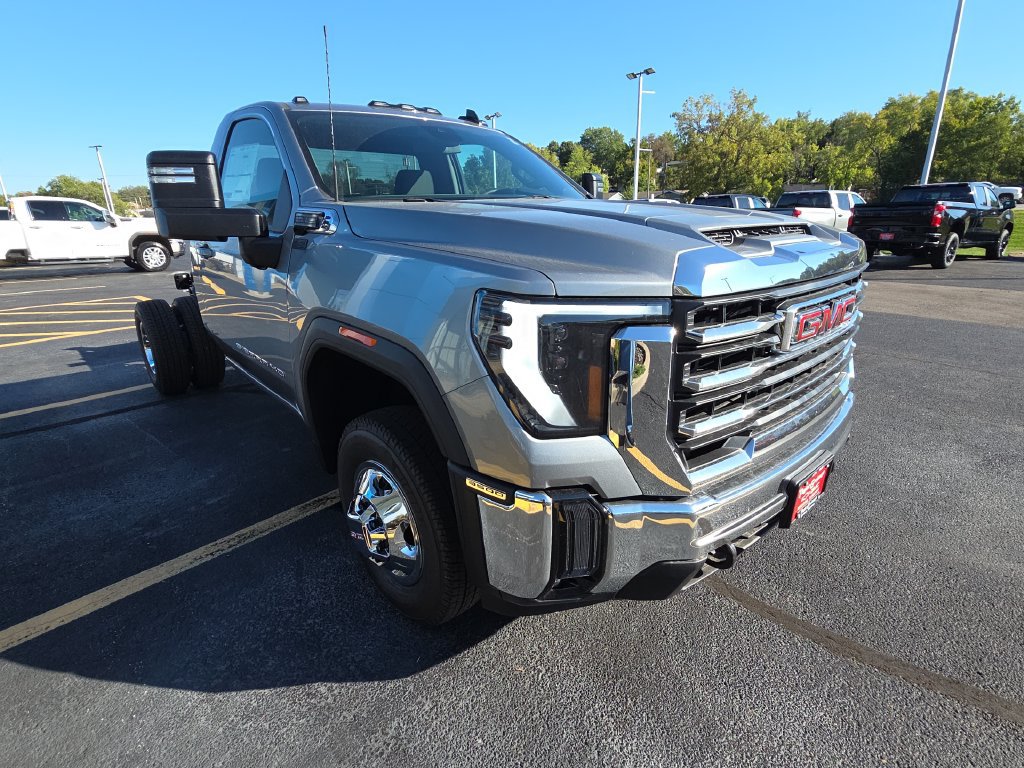 New 2026 GMC Sierra 3500 HD Chassis Cab SLE Truck