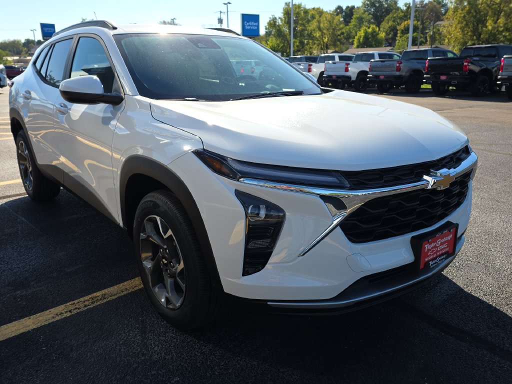 New 2026 Chevrolet Trax LT SUV
