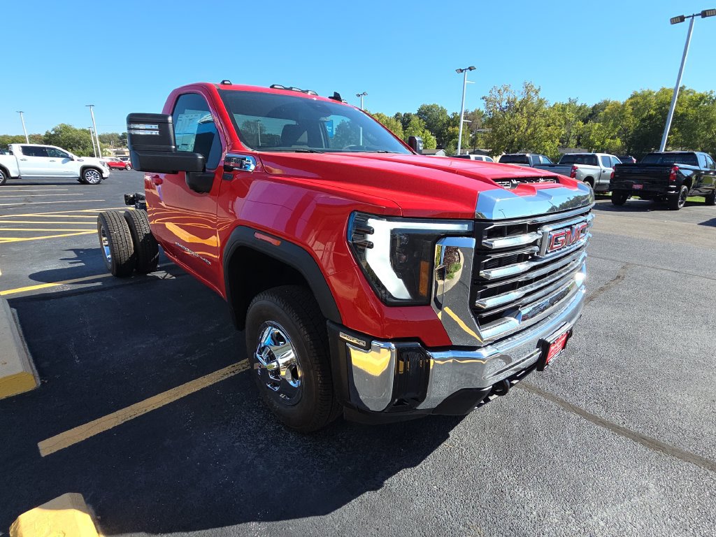New 2026 GMC Sierra 3500 HD Chassis Cab SLE Truck