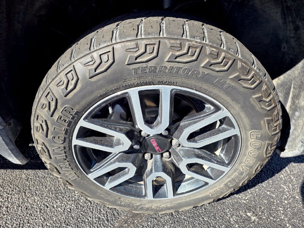 2024 GMC Sierra 1500 AT4 - Photo 11