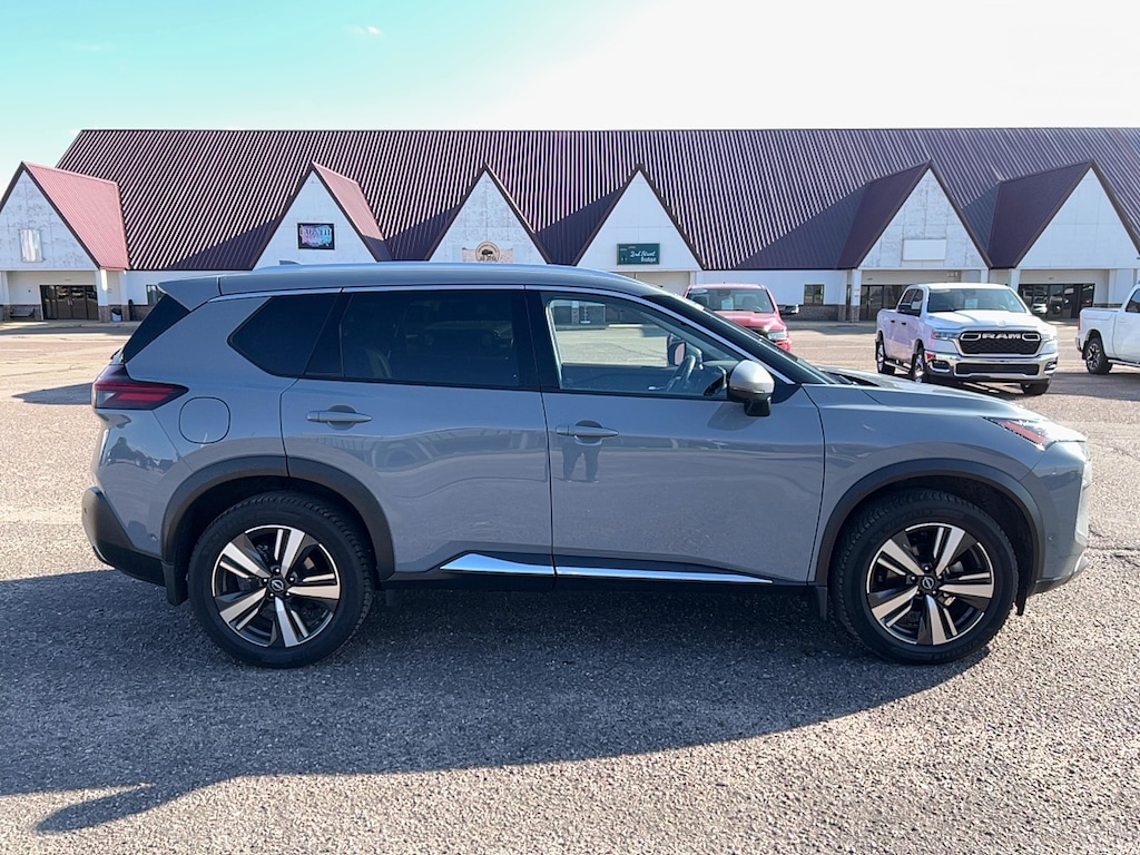 Used 2023 Nissan Rogue SL SUV