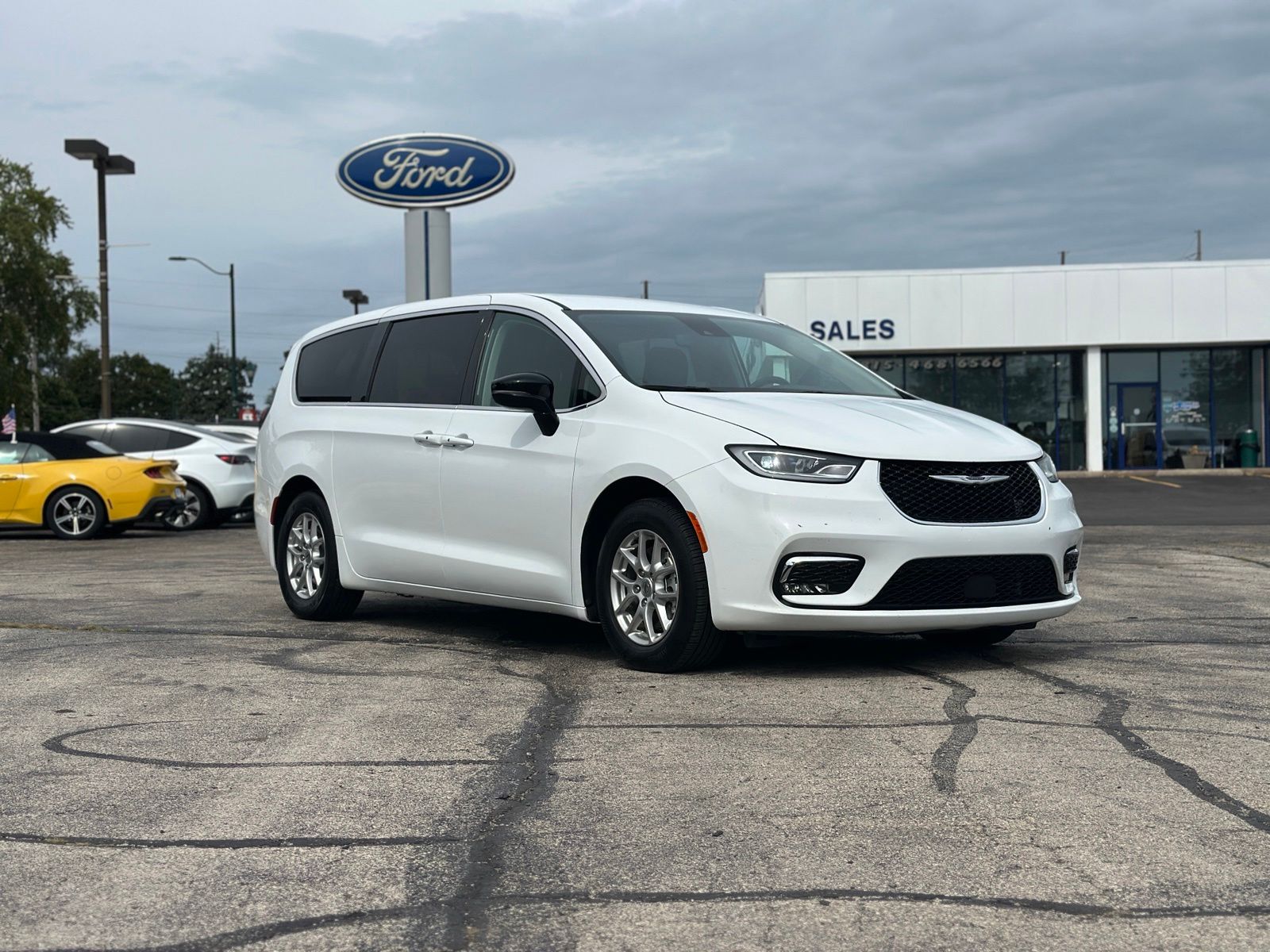 2024 Chrysler Pacifica