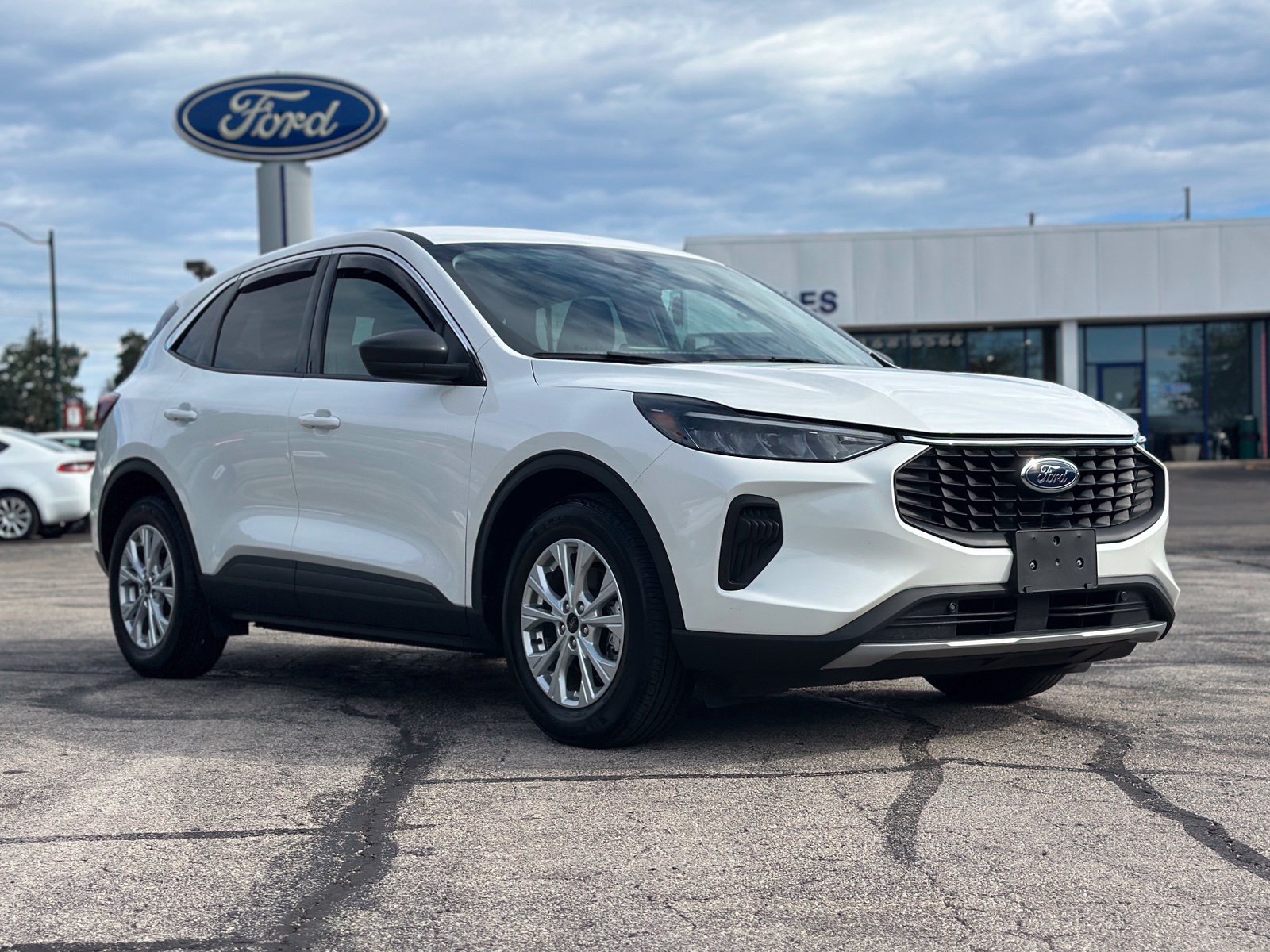 2023 Ford Escape