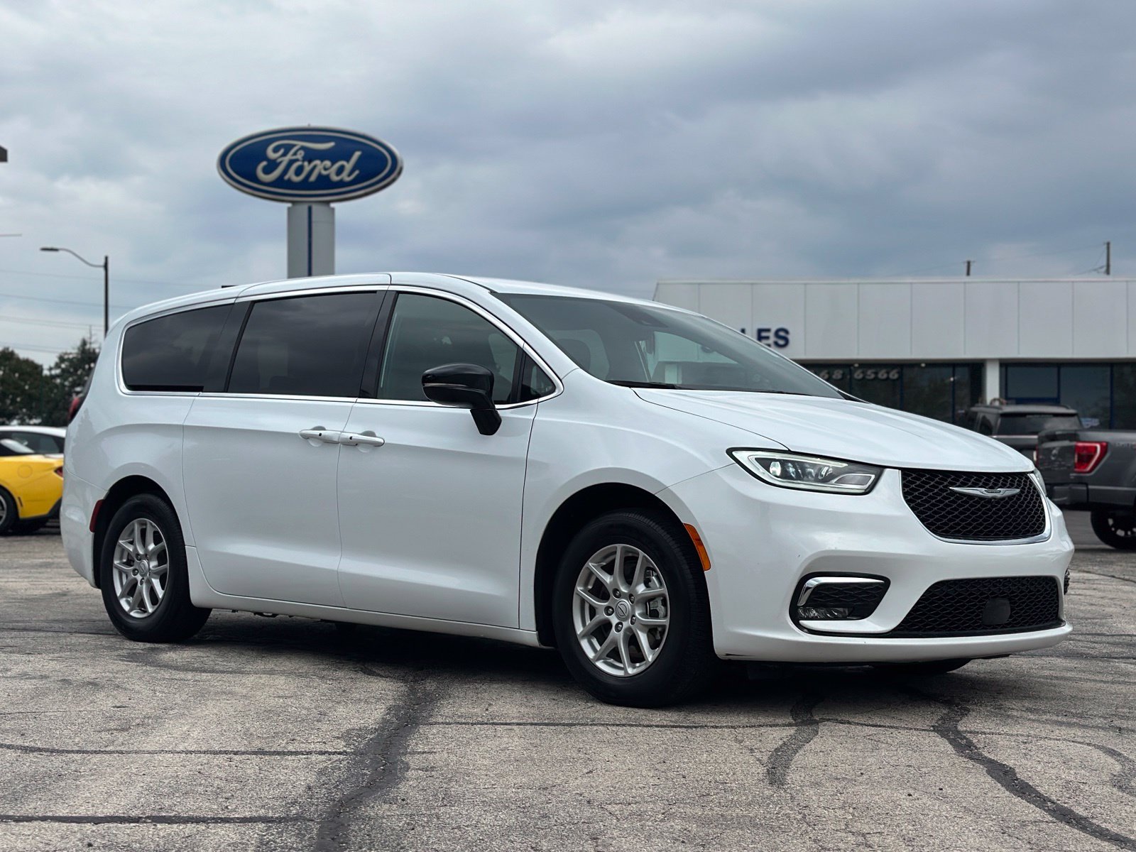 2026 Chrysler Pacifica