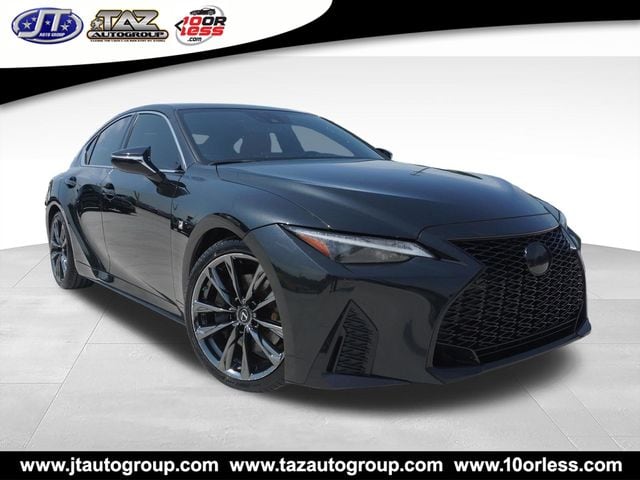 2022 Lexus IS