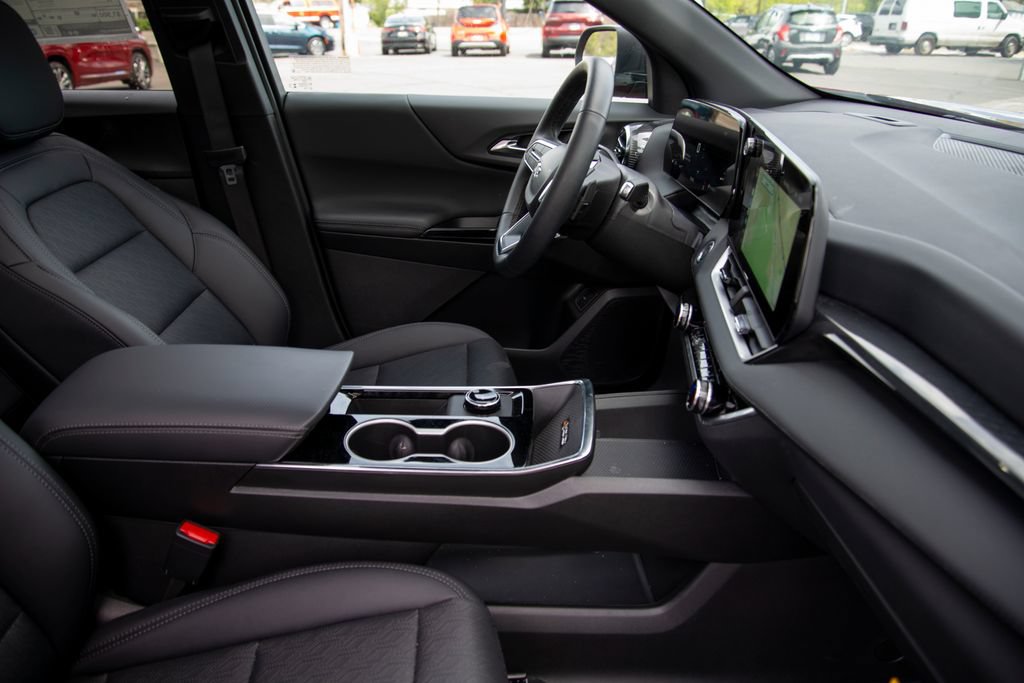 2026 Chevrolet Equinox LT - Photo 14