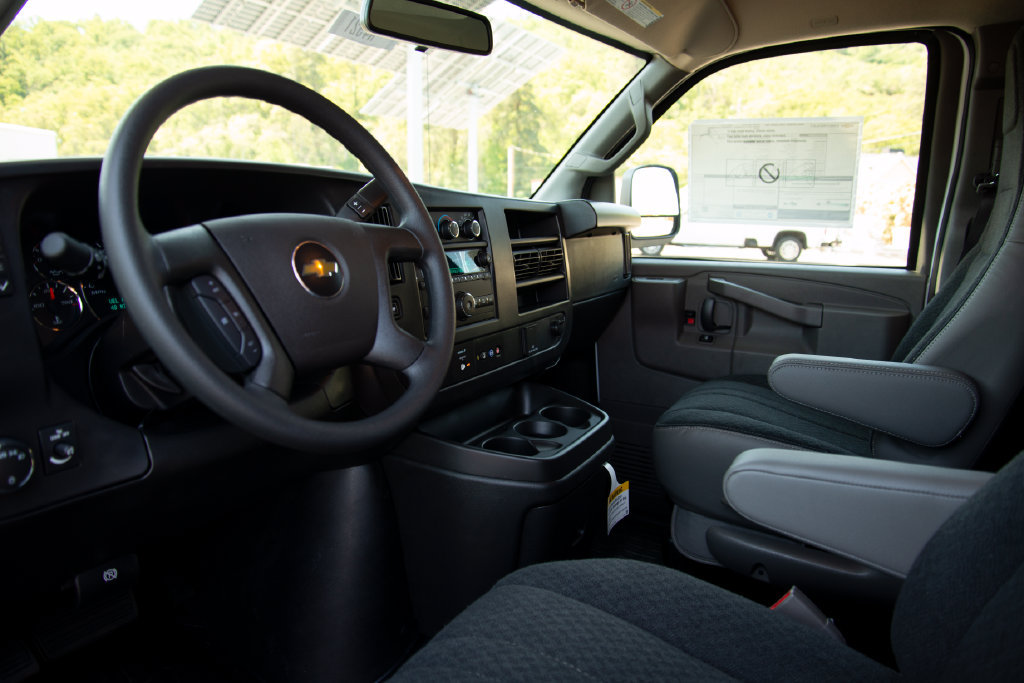 2025 Chevrolet Express Cargo Work Van - Photo 12