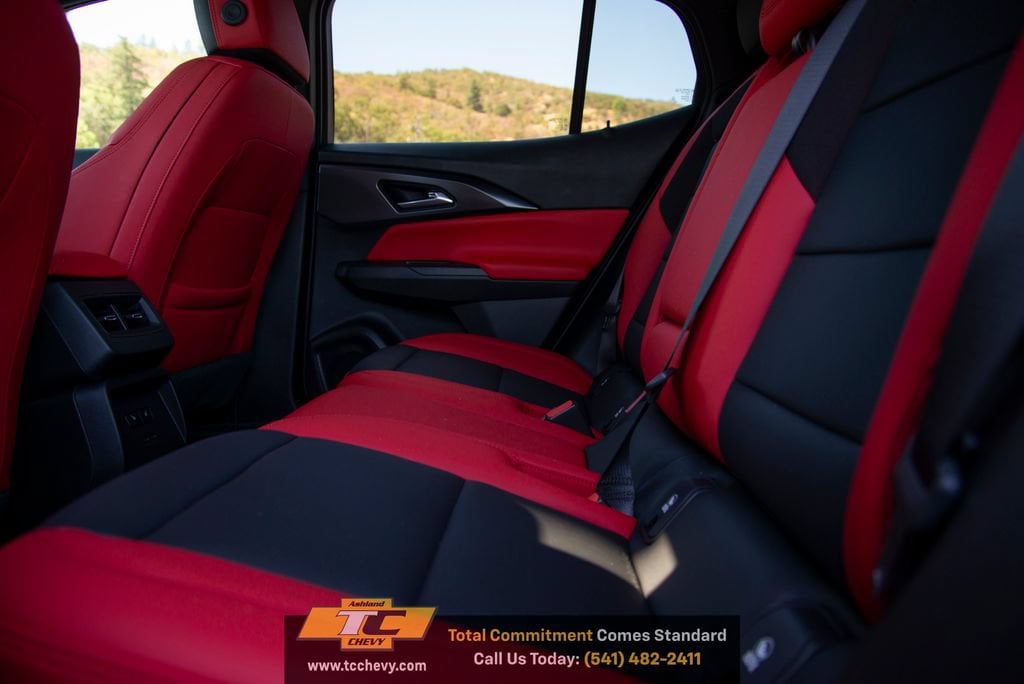 2026 Chevrolet Equinox EV RS - Photo 12