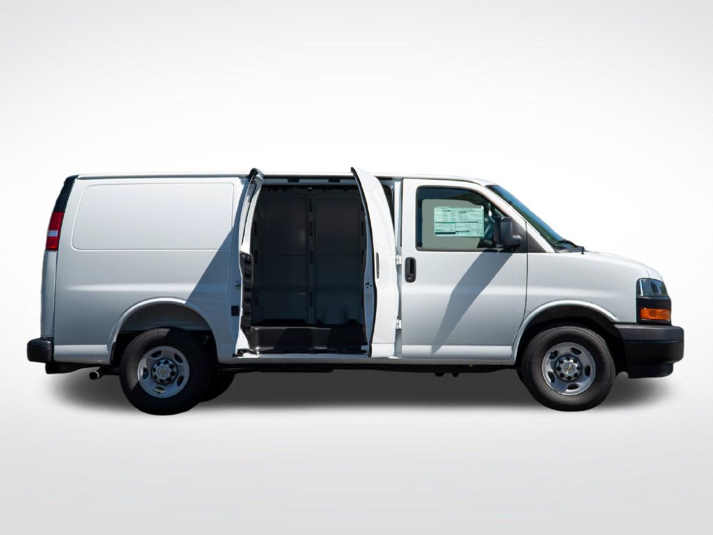 2025 Chevrolet Express Cargo Work Van - Photo 6